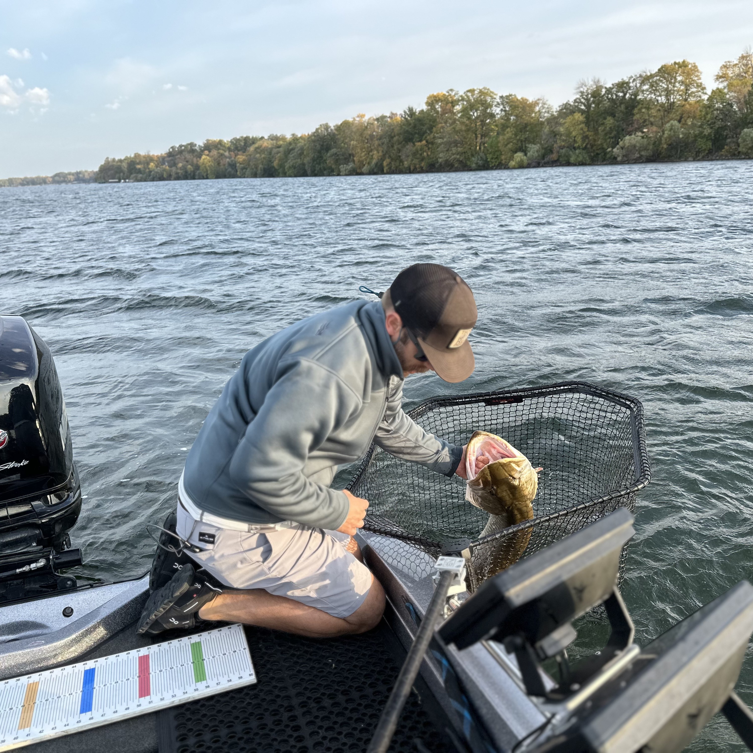 Minnesota Musky guide, Northern Minnesota, Western Minnesota, Detroit Lakes, Pelican Lake, Musky fishing, Muskie fishing, Catch and release