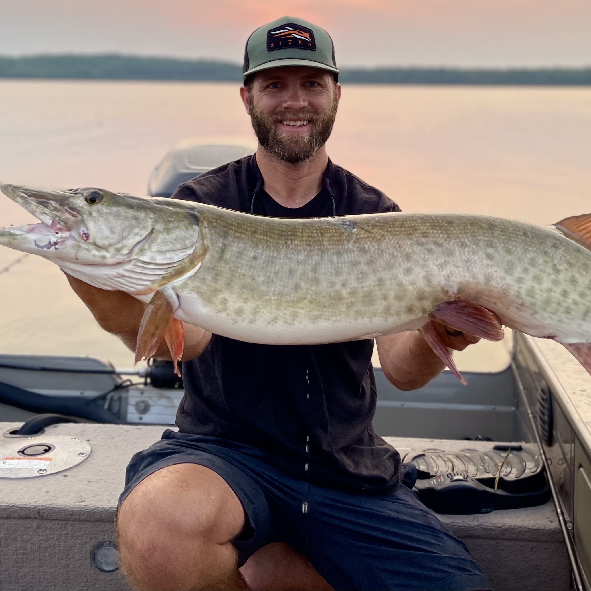 Minnesota Musky guide, Northern Minnesota, Western Minnesota, Detroit Lakes, Pelican Lake, Musky fishing, Muskie fishing, Catch and release