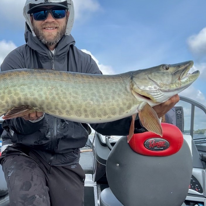 Minnesota Musky guide, Northern Minnesota, Western Minnesota, Detroit Lakes, Pelican Lake, Musky fishing, Muskie fishing, Catch and release